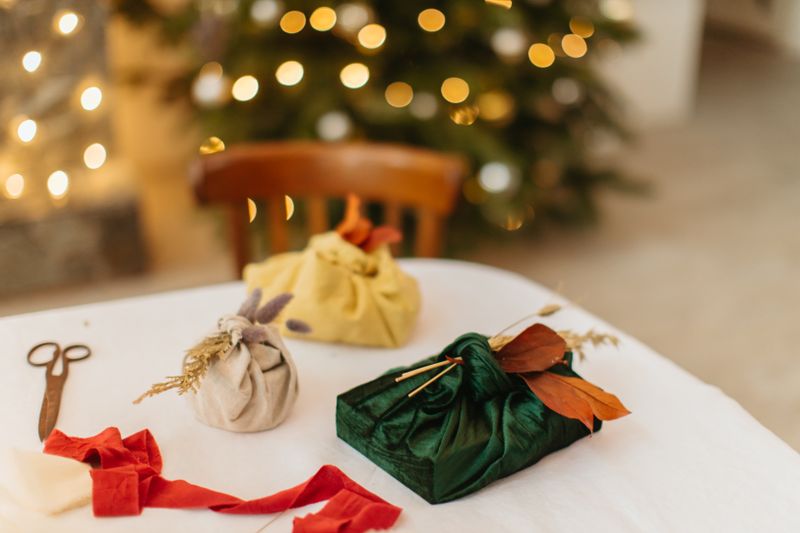 sustainable gift wrapping